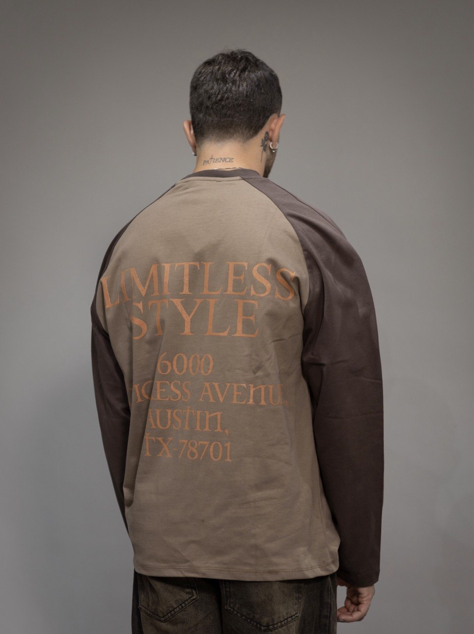 Loongsleeve "LIMITLESS" con diamanti