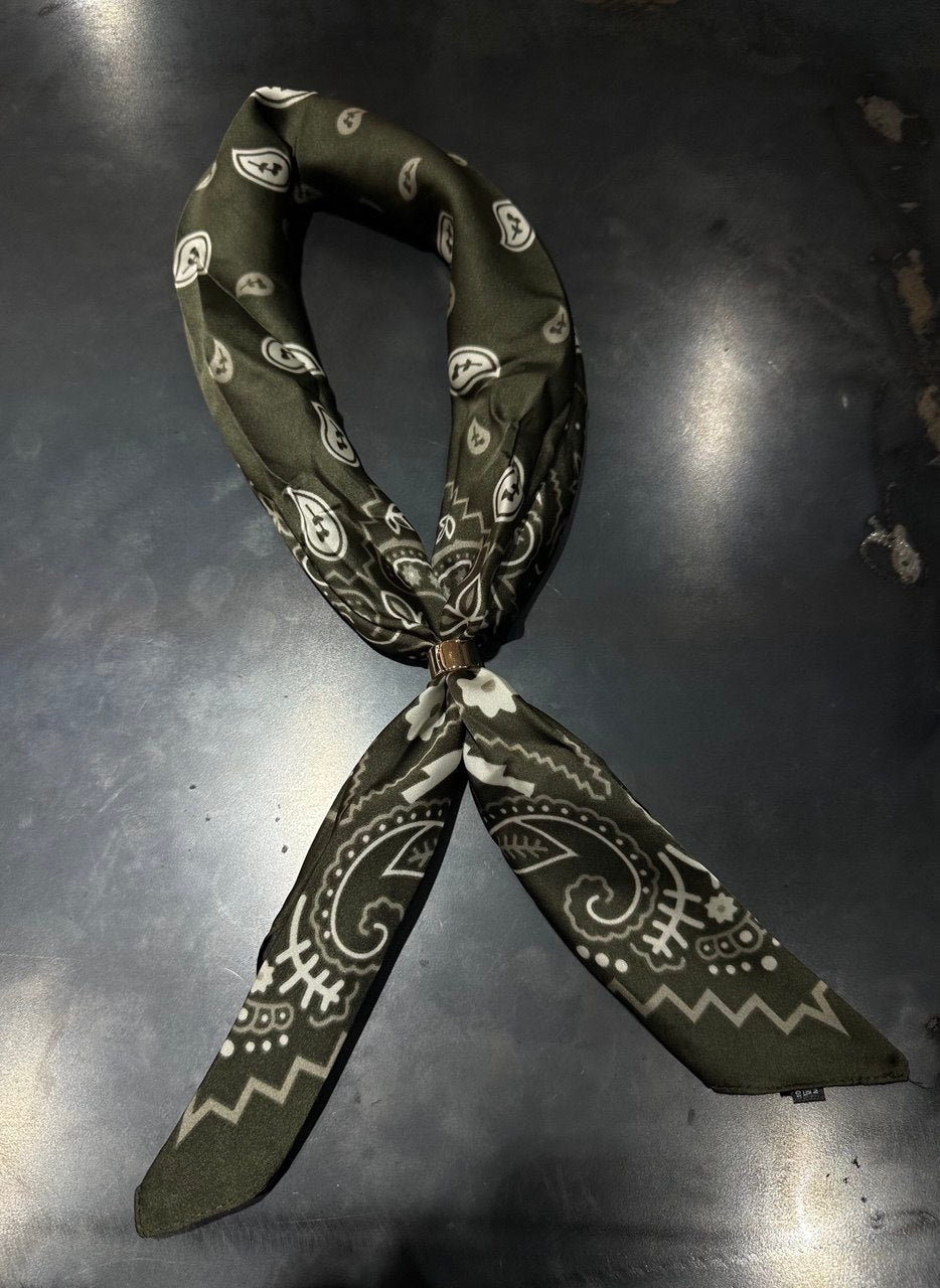 Foulard "FANTASIA" con anello