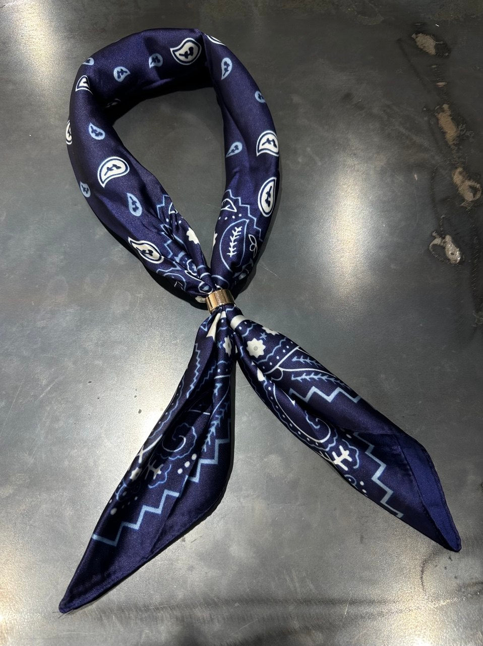 Foulard "FANTASIA" con anello